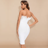 Robe moulante bustier à plumes Lessie
